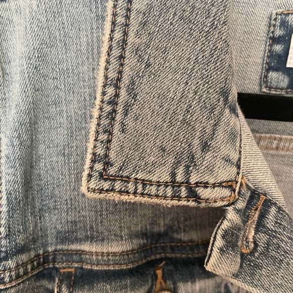 Made and loved LOFT Jean jacket M it is marked large, but can fit a medium size. - Picture 7 of 9